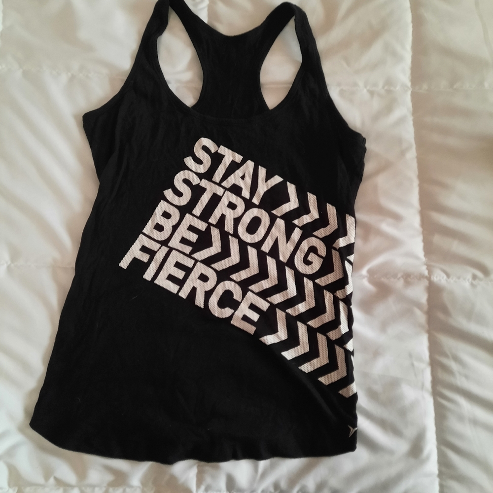 ❤ Old Navy black Activewear tank top size M